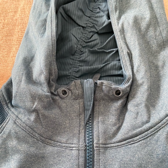 lululemon Reversible Jacket - Picture 9 of 11